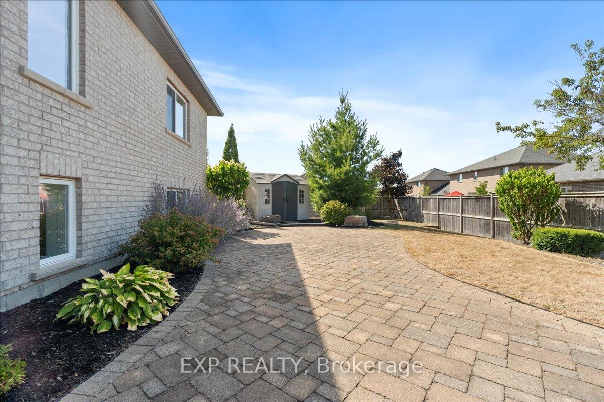 Photo 29 of 79 Hanover Court, Belleville, Thurlow Ward — HOMEH