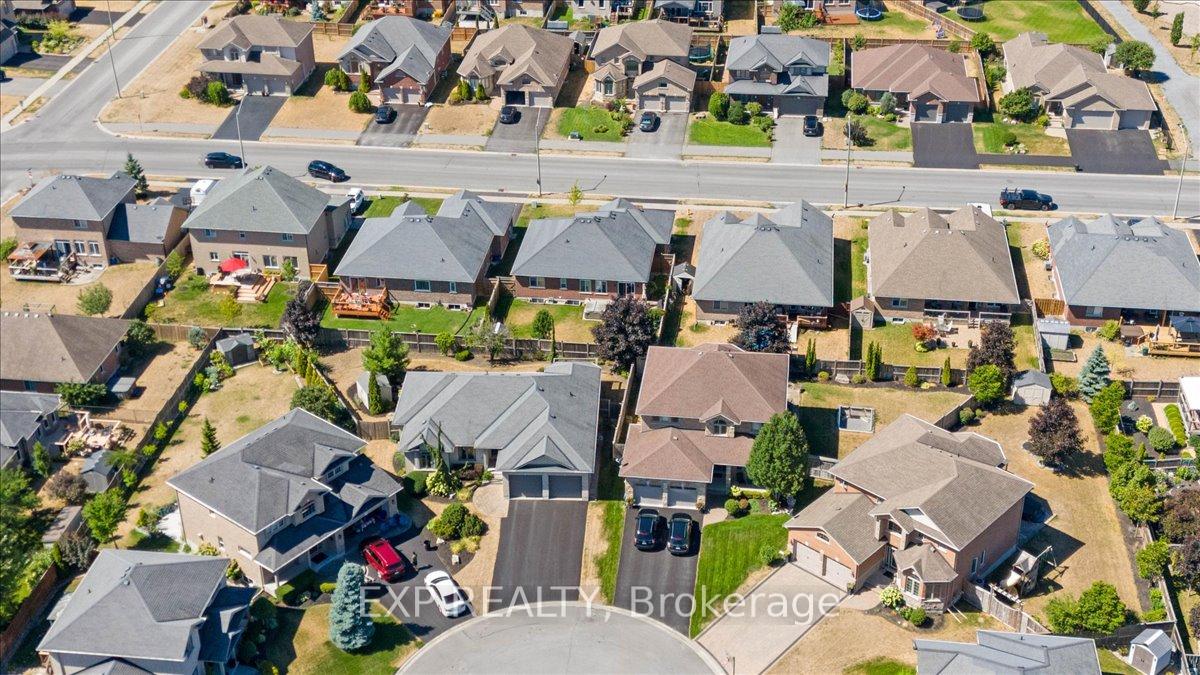 Photo 40 of 79 Hanover Court, Belleville, Thurlow Ward — HOMEH