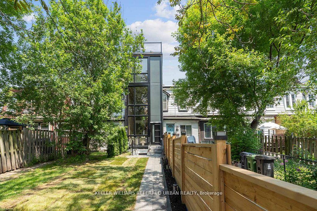 Photo 25 of 37 Blackburn Street, Toronto, South Riverdale — HOMEH