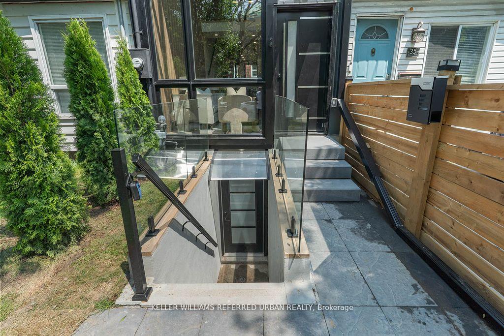 Photo 2 of 37 Blackburn Street, Toronto, South Riverdale — HOMEH