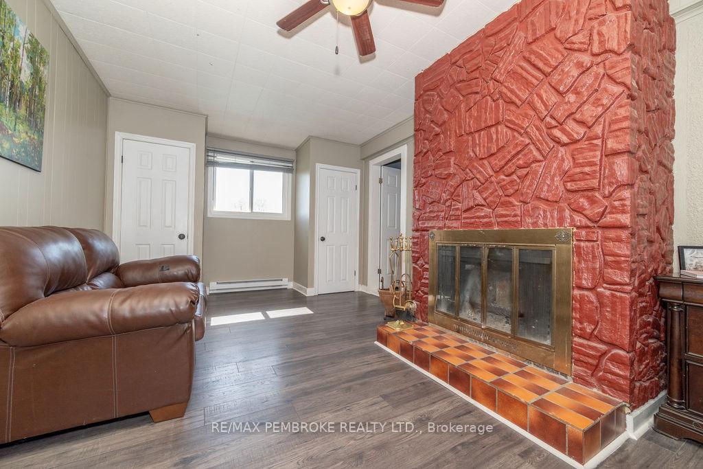Photo 47 of 7 Violet Street, Petawawa — HOMEH