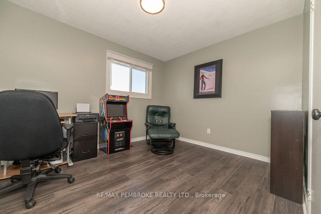 Photo 32 of 7 Violet Street, Petawawa — HOMEH