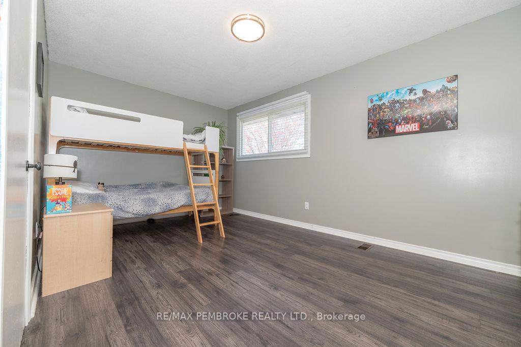 Photo 38 of 7 Violet Street, Petawawa — HOMEH