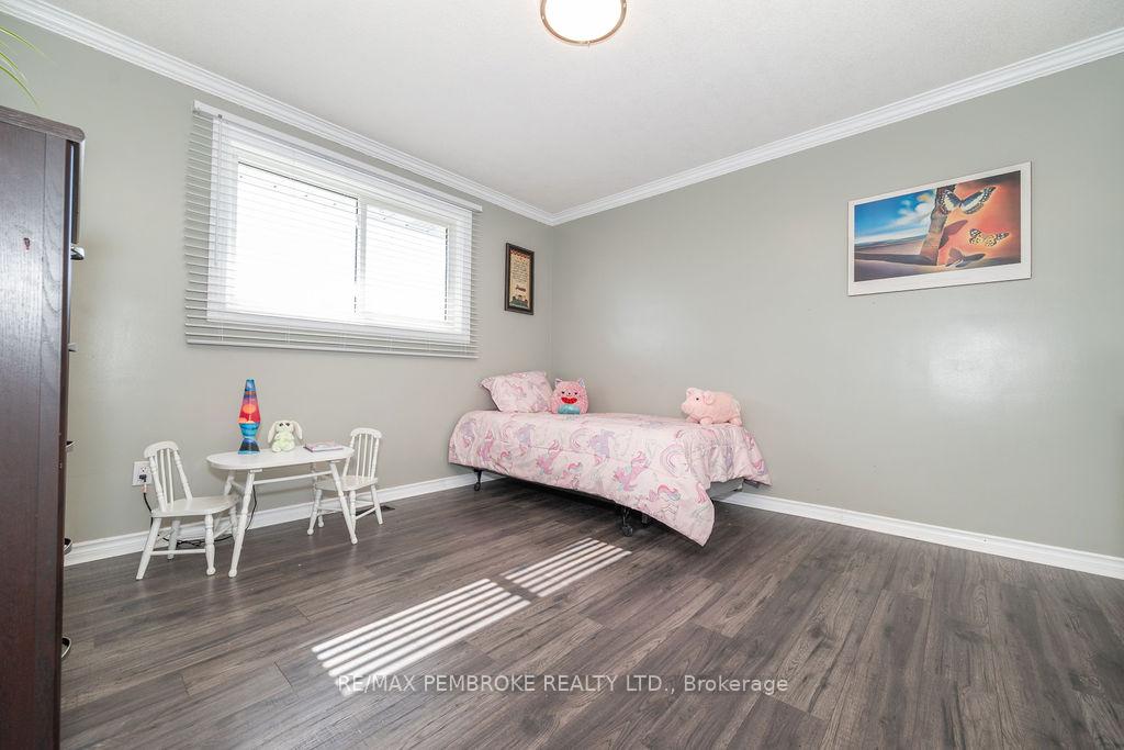Photo 37 of 7 Violet Street, Petawawa — HOMEH