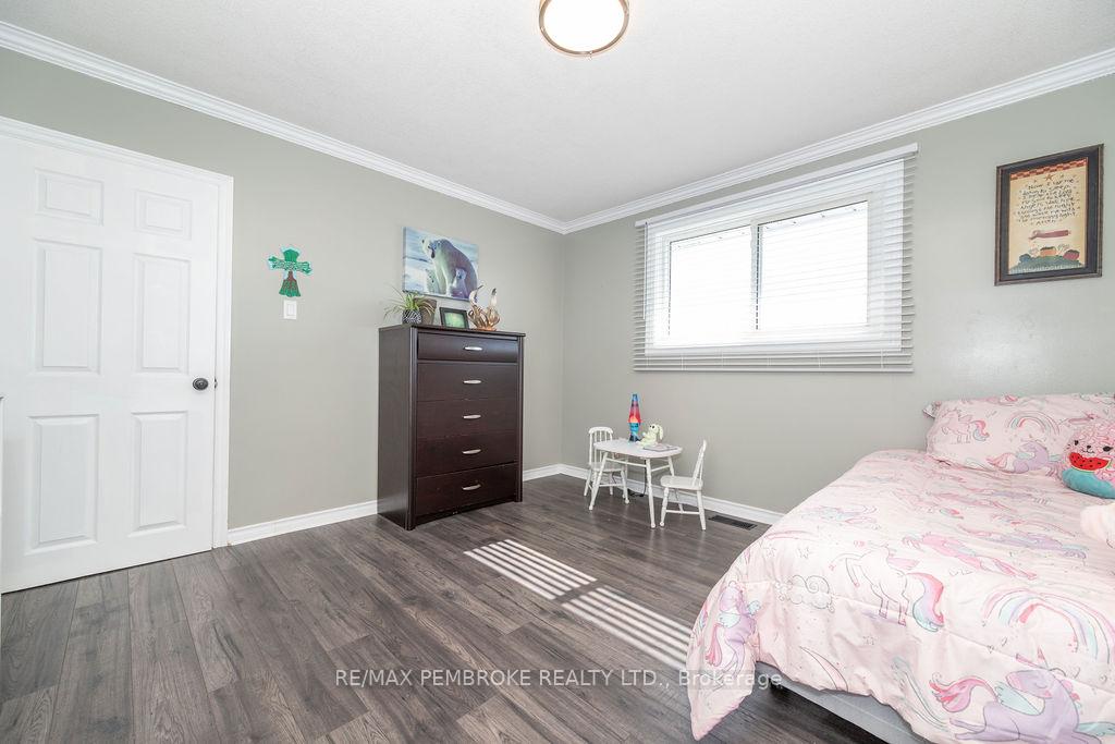 Photo 40 of 7 Violet Street, Petawawa — HOMEH