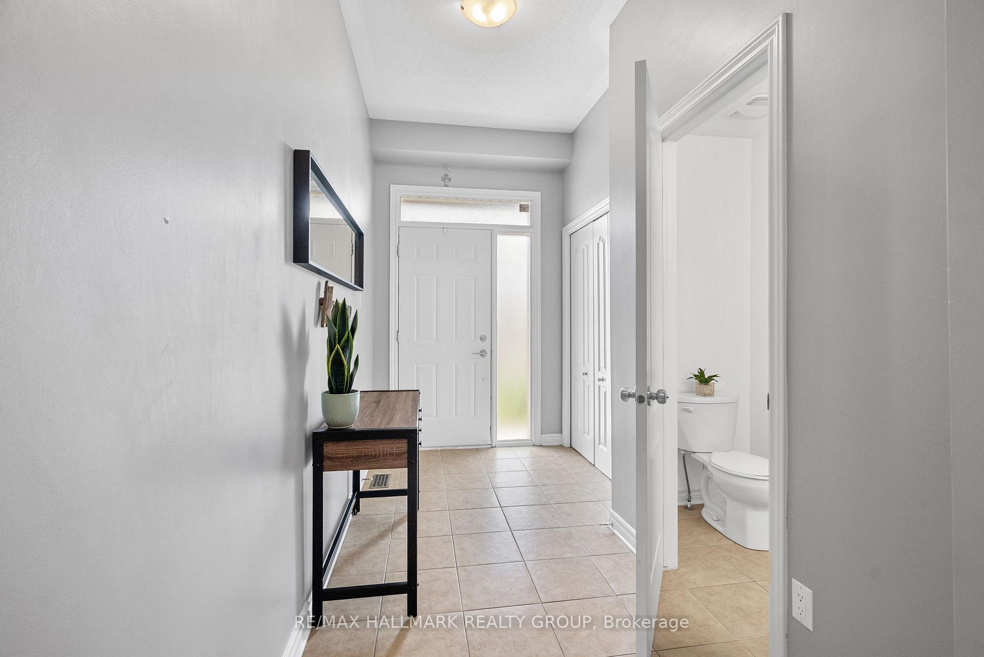 Photo 4 of 297 Mojave Crescent, Ottawa, Stittsville (North) — HOMEH