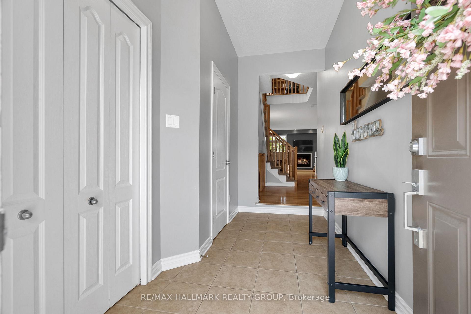 Photo 2 of 297 Mojave Crescent, Ottawa, Stittsville (North) — HOMEH