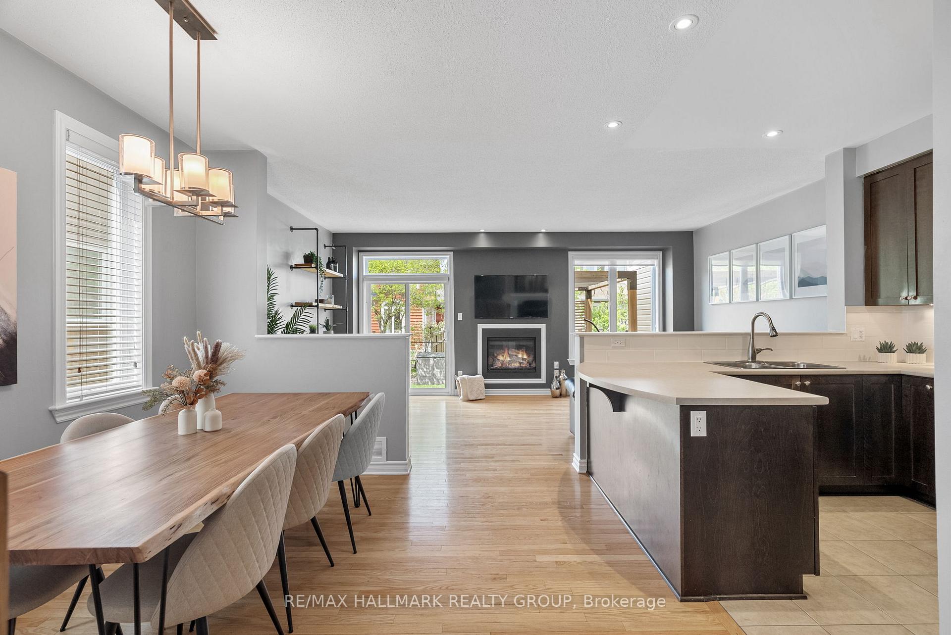 Photo 9 of 297 Mojave Crescent, Ottawa, Stittsville (North) — HOMEH