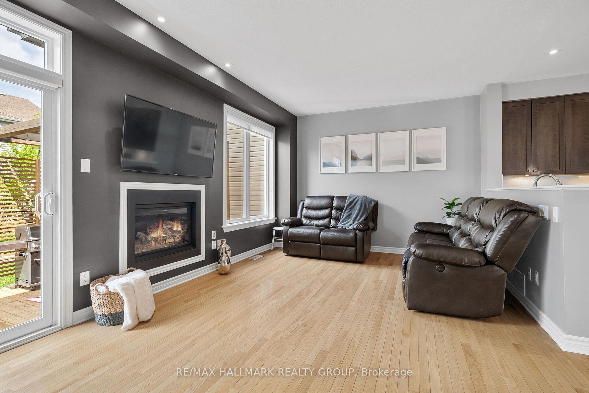 Photo 13 of 297 Mojave Crescent, Ottawa, Stittsville (North) — HOMEH