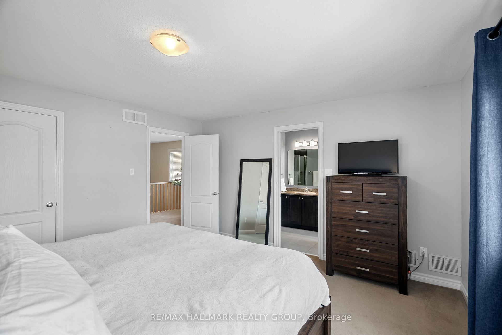 Photo 6 of 297 Mojave Crescent, Ottawa, Stittsville (North) — HOMEH