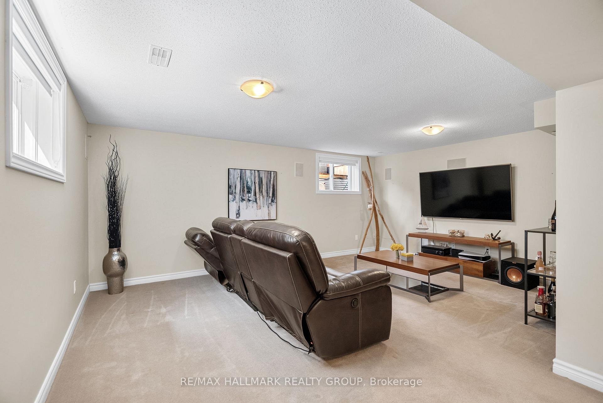 Photo 24 of 297 Mojave Crescent, Ottawa, Stittsville (North) — HOMEH