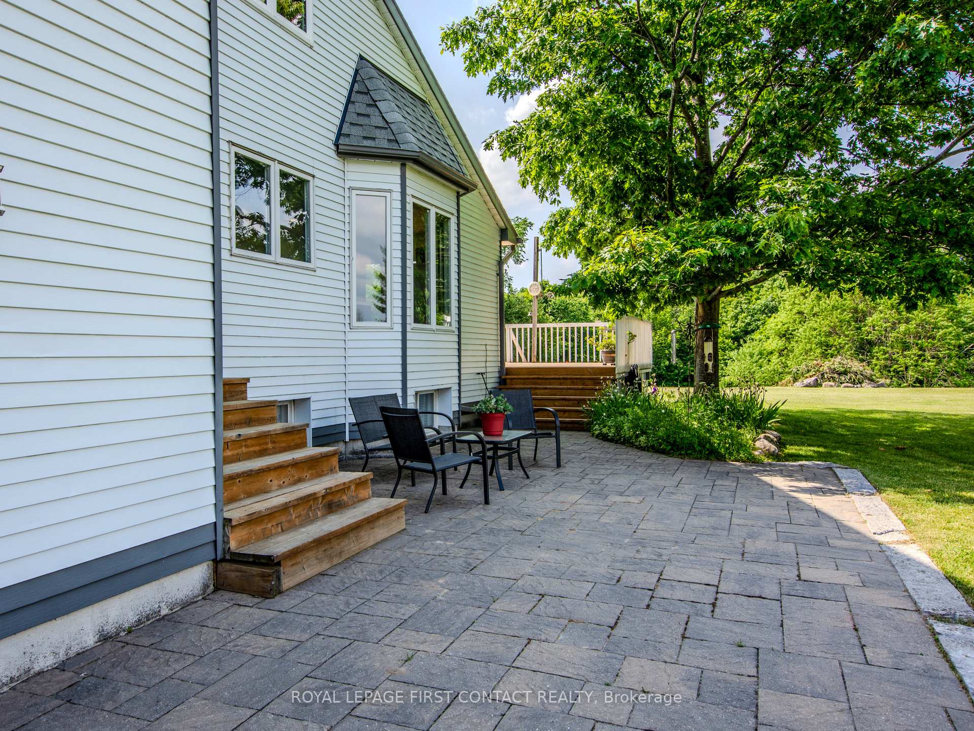 Photo 24 of 1580 Flos 3 Road W, Springwater, Rural Springwater — HOMEH