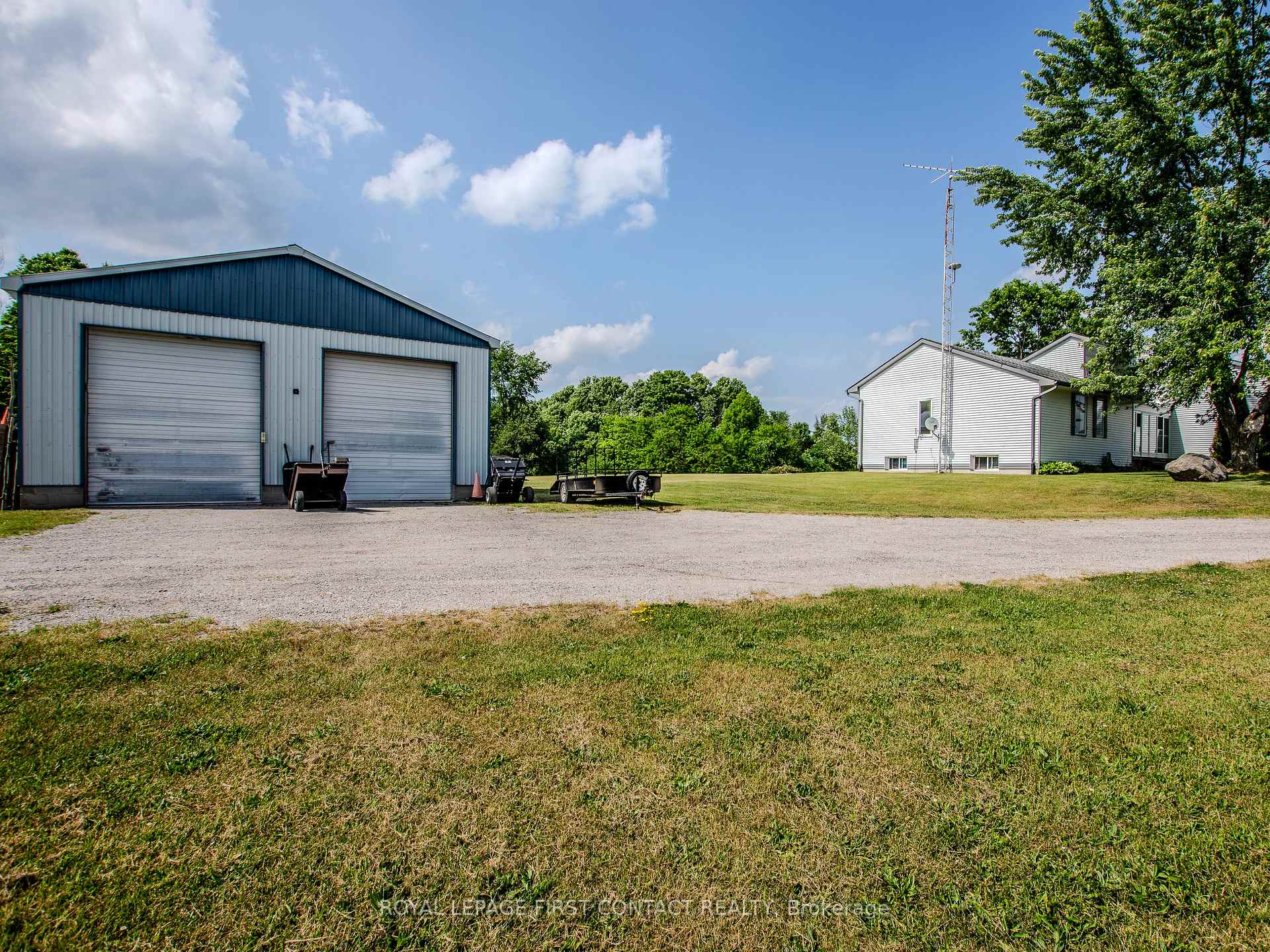 Photo 26 of 1580 Flos 3 Road W, Springwater, Rural Springwater — HOMEH