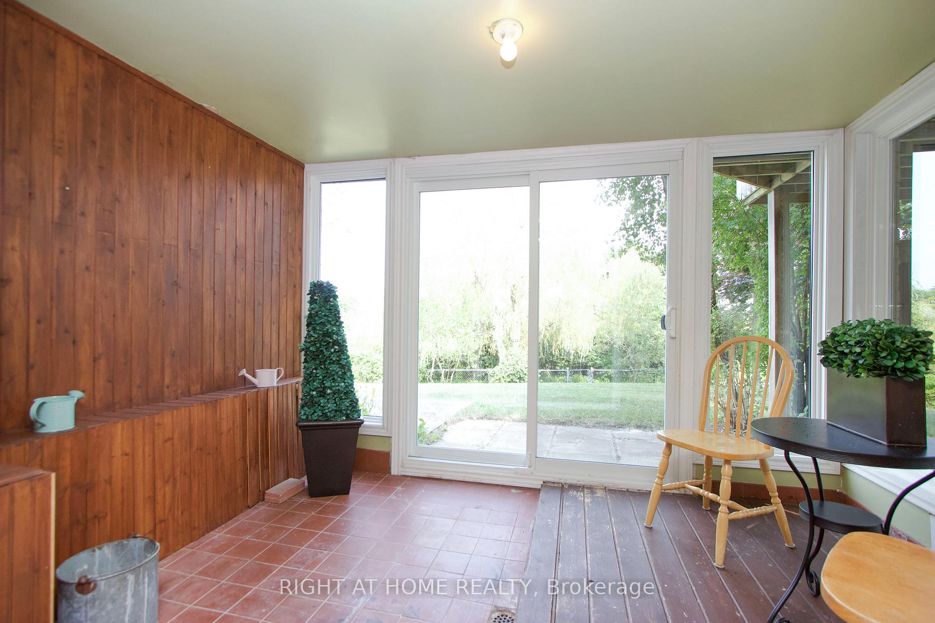 Photo 41 of 102 Hialeah Crescent, Whitby, Blue Grass Meadows — HOMEH
