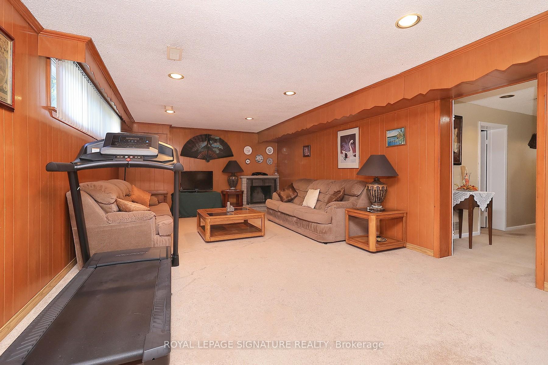 Photo 28 of 989 Midland Avenue, Scarborough, Eglinton East — HOMEH