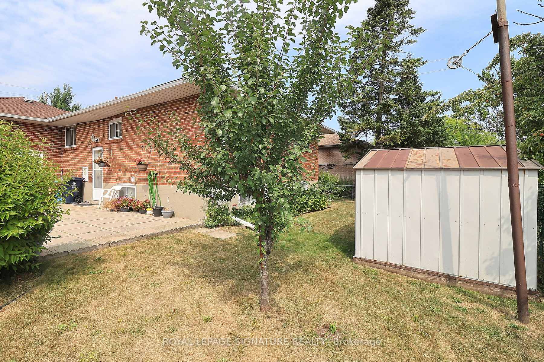 Photo 20 of 989 Midland Avenue, Scarborough, Eglinton East — HOMEH