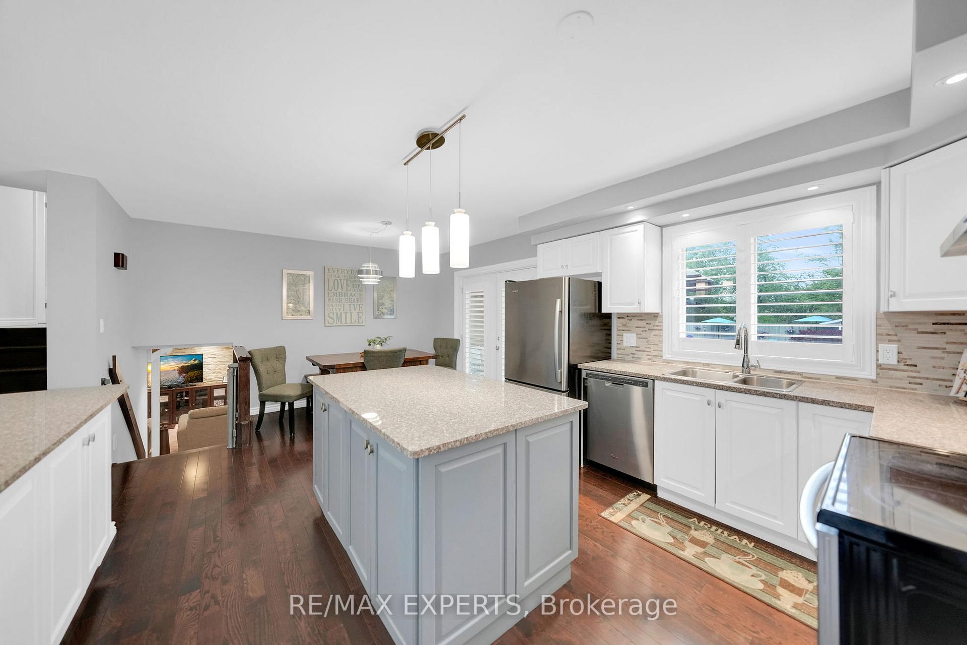 Photo 14 of 6431 11th Line, Essa, Thornton — HOMEH