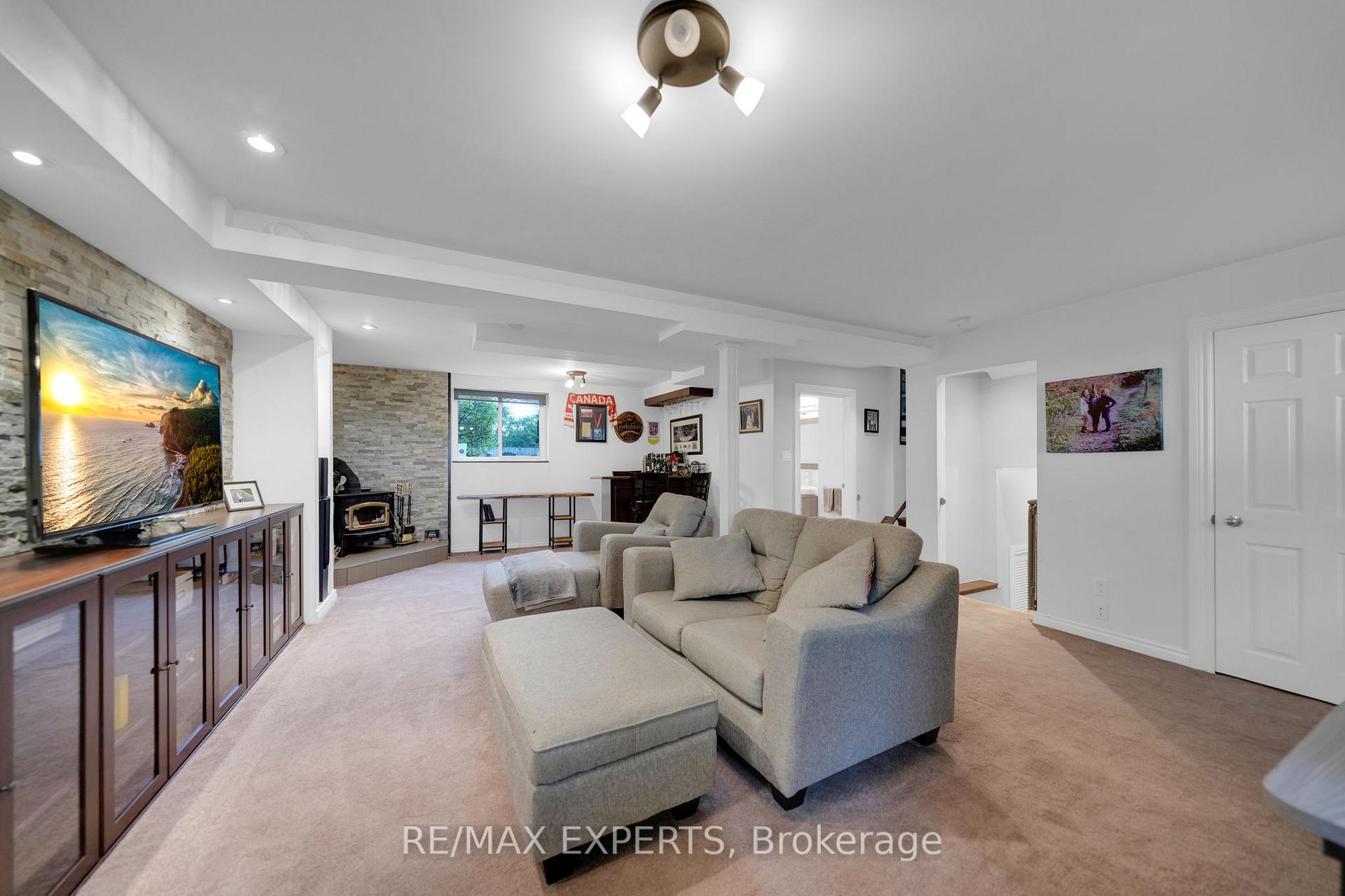 Photo 30 of 6431 11th Line, Essa, Thornton — HOMEH