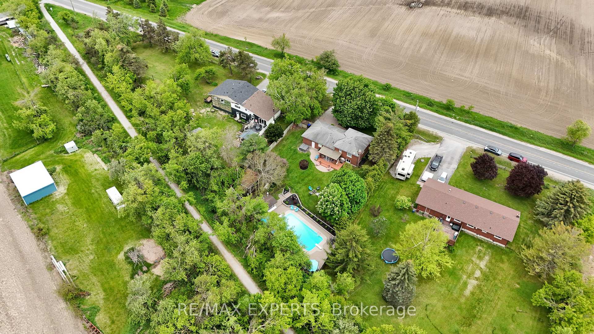 Photo 41 of 6431 11th Line, Essa, Thornton — HOMEH