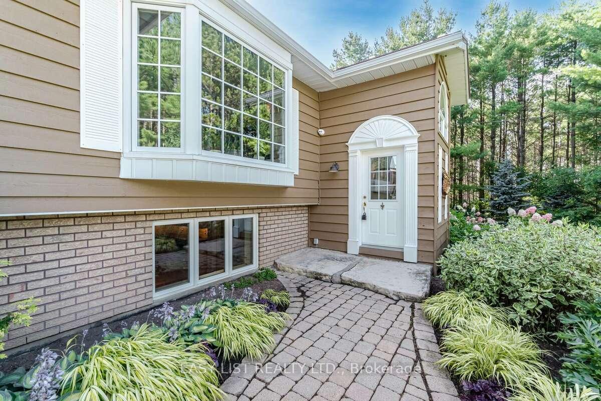 Photo 6 of 16258 Humber Station Road, Caledon, Rural Caledon — HOMEH