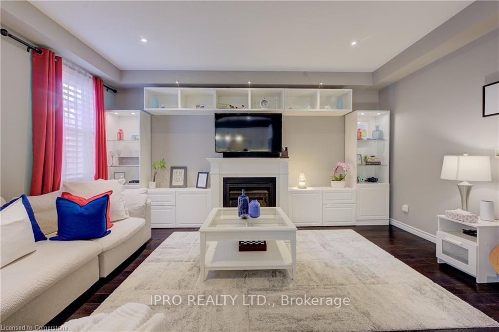 Photo 3 of 298 Tremaine Crescent, Kitchener, Grand River South — HOMEH