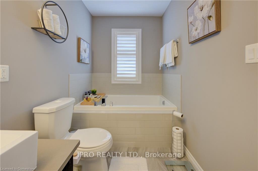 Photo 33 of 298 Tremaine Crescent, Kitchener, Grand River South — HOMEH