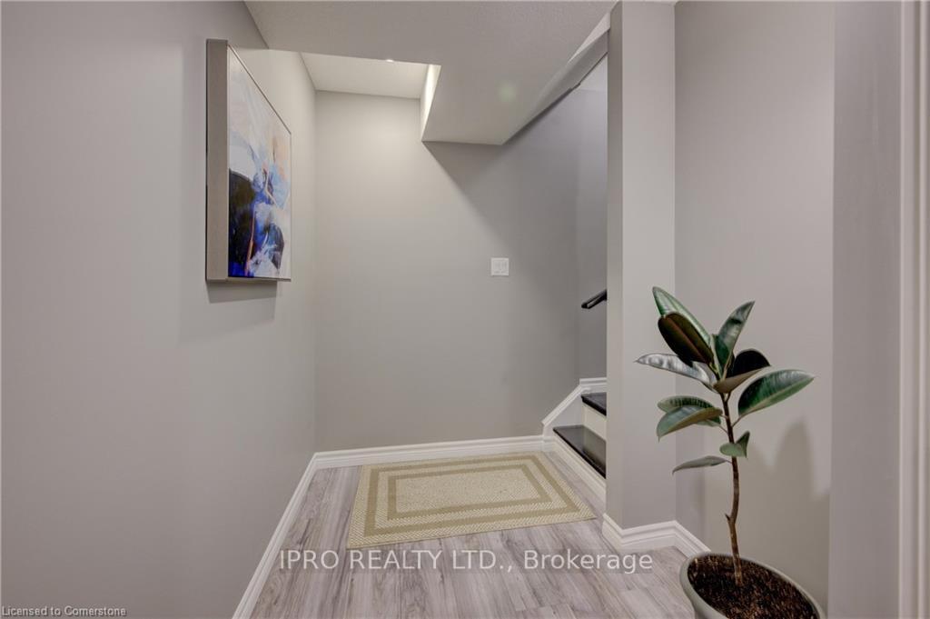 Photo 37 of 298 Tremaine Crescent, Kitchener, Grand River South — HOMEH