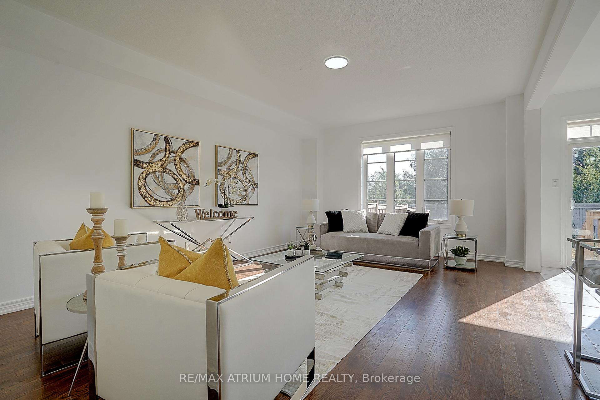Photo 12 of 26 Decast Crescent, Markham, Box Grove — HOMEH