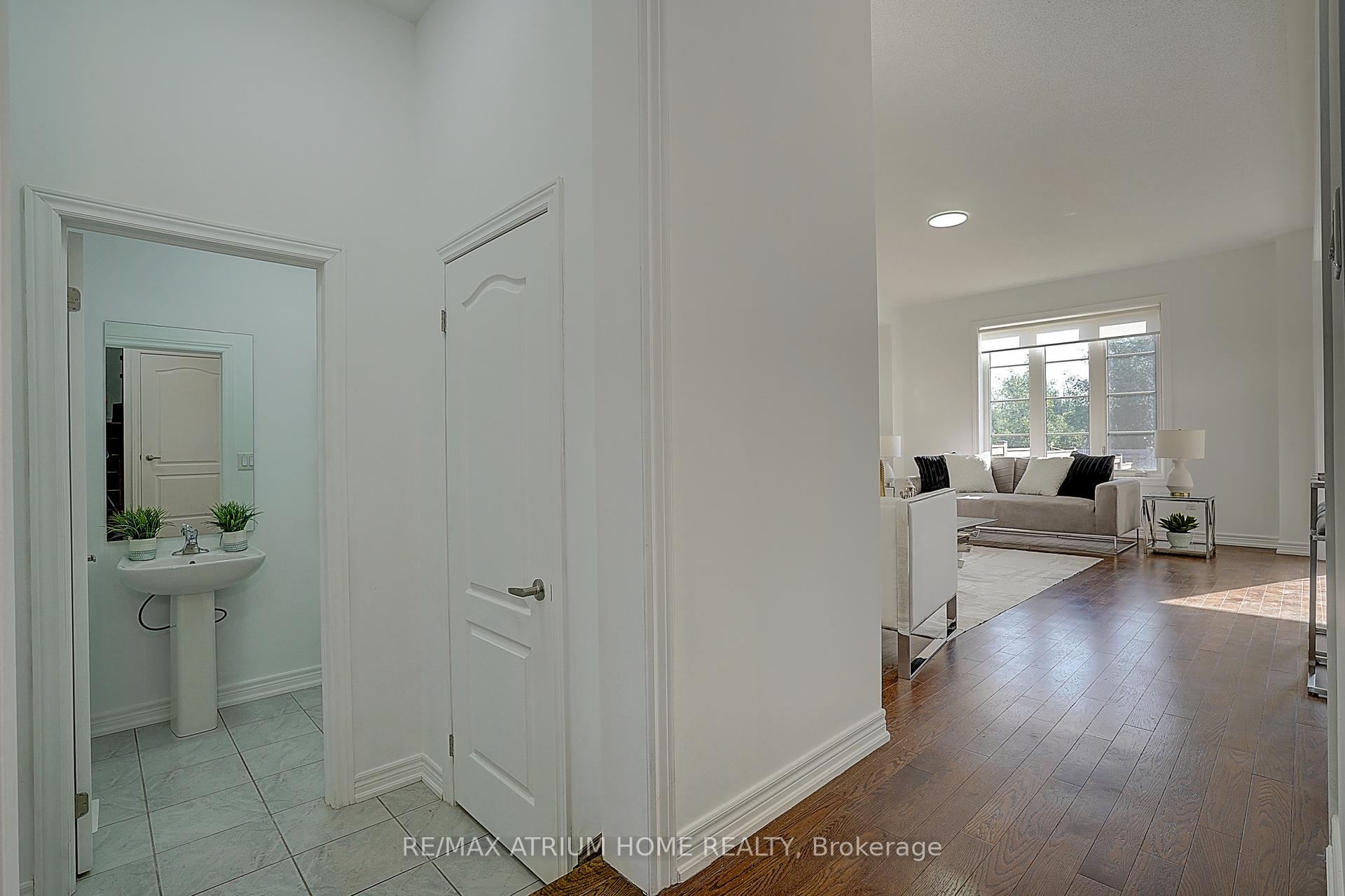 Photo 26 of 26 Decast Crescent, Markham, Box Grove — HOMEH