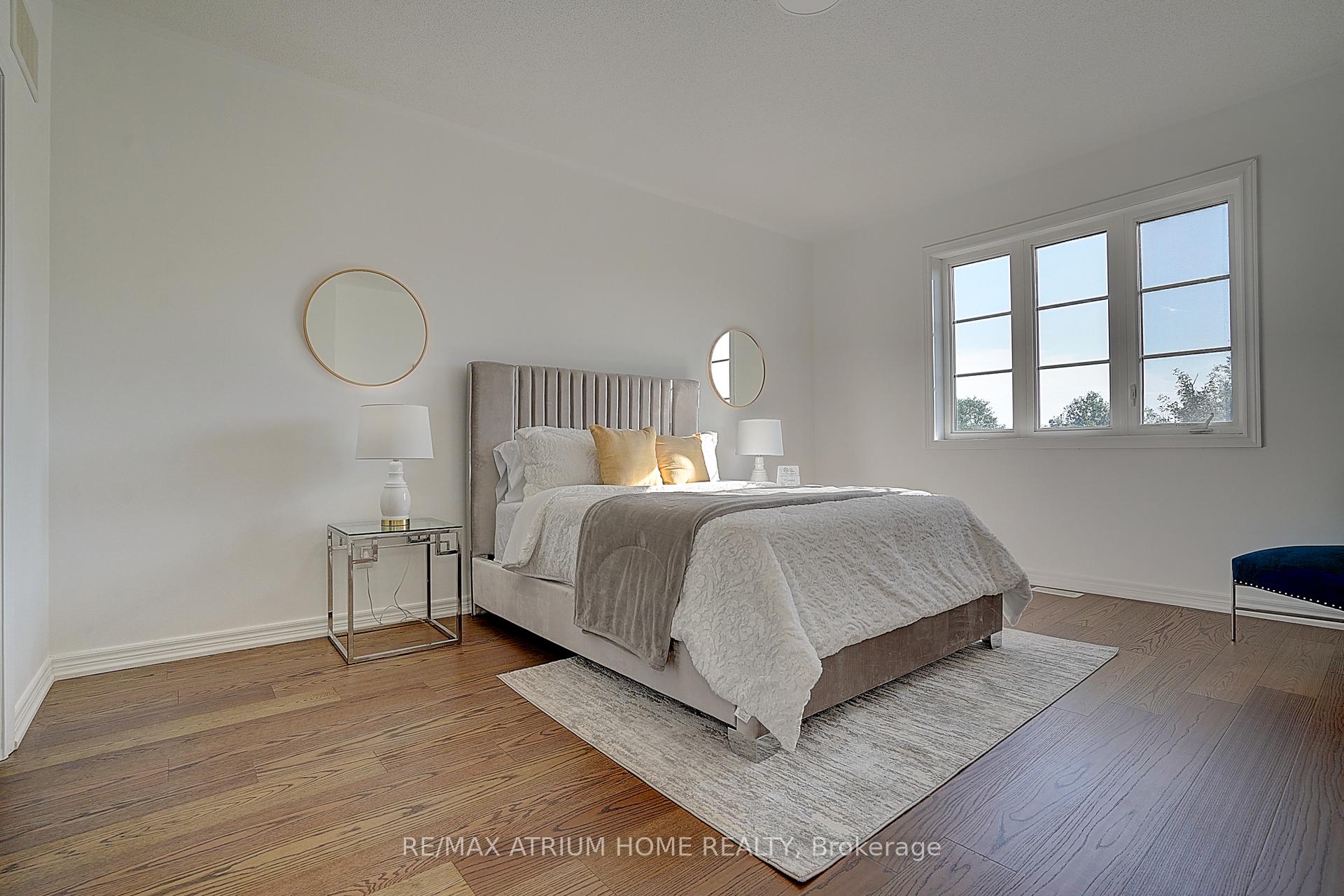 Photo 19 of 26 Decast Crescent, Markham, Box Grove — HOMEH