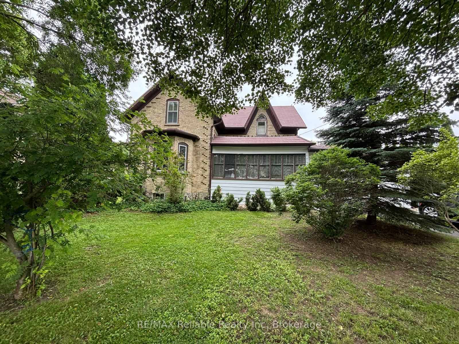 Photo 1 of 26 Goshen Street S, Bluewater, Zurich — HOMEH
