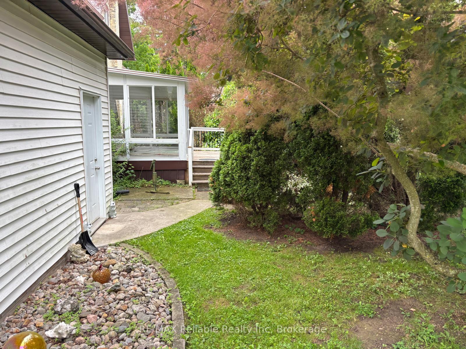 Photo 32 of 26 Goshen Street S, Bluewater, Zurich — HOMEH
