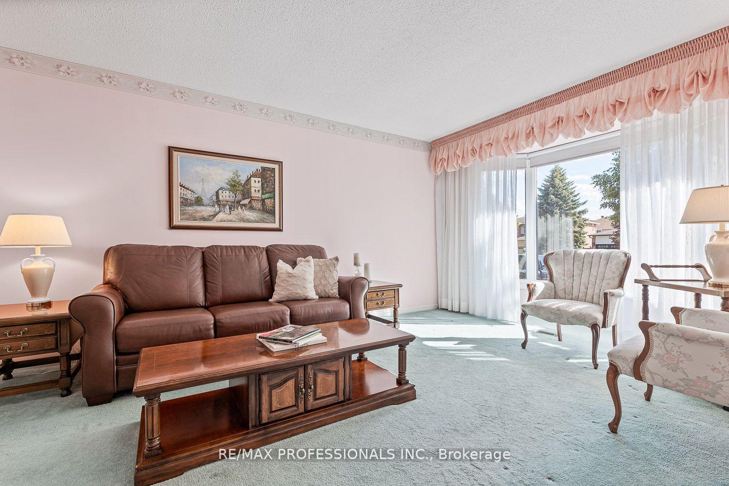 Photo 26 of 41 McCabe Crescent, Caledon, Bolton North — HOMEH