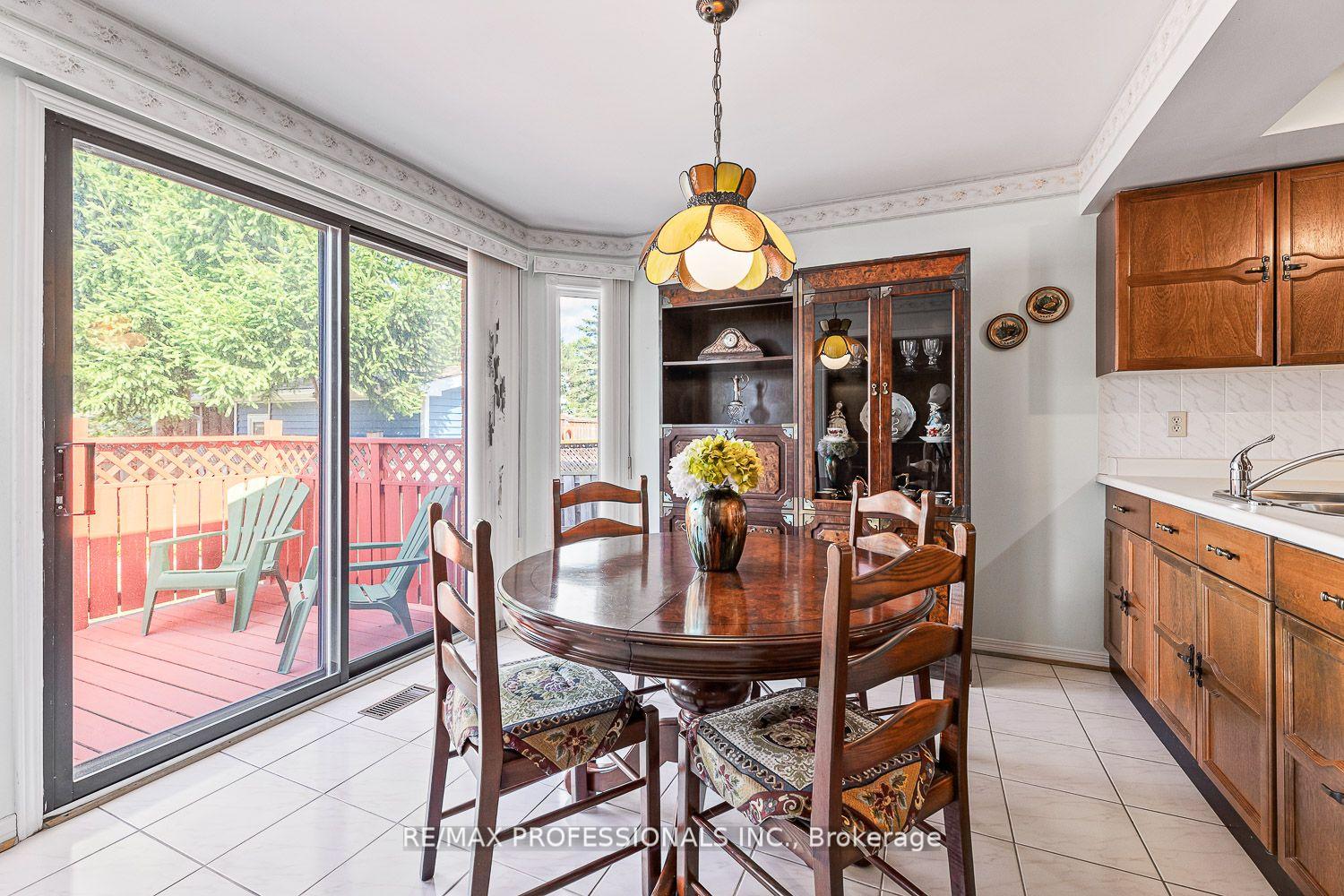 Photo 14 of 41 McCabe Crescent, Caledon, Bolton North — HOMEH