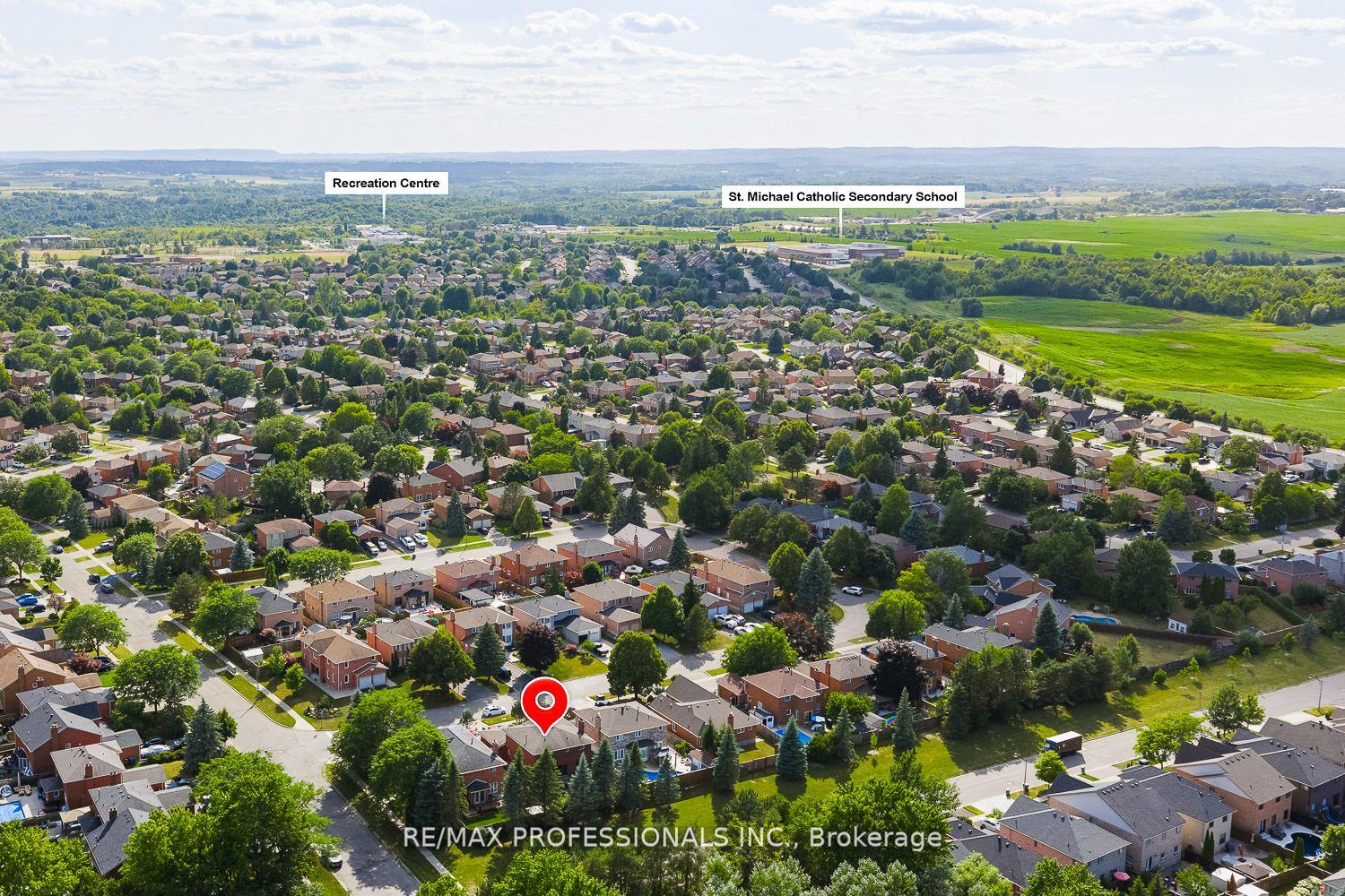 Photo 21 of 41 McCabe Crescent, Caledon, Bolton North — HOMEH