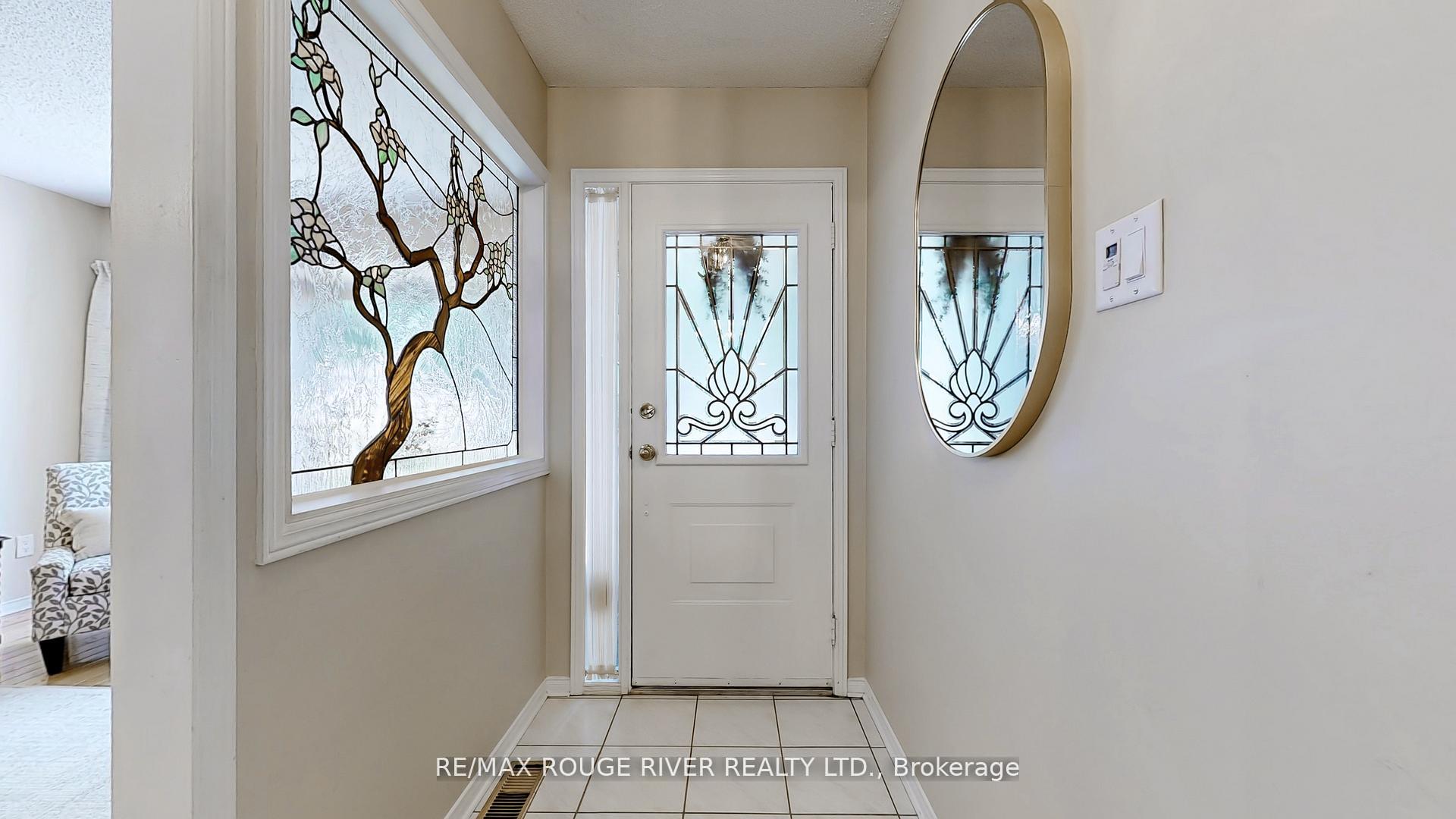 Photo 9 of 1009 Maury Crescent, Pickering, Liverpool — HOMEH