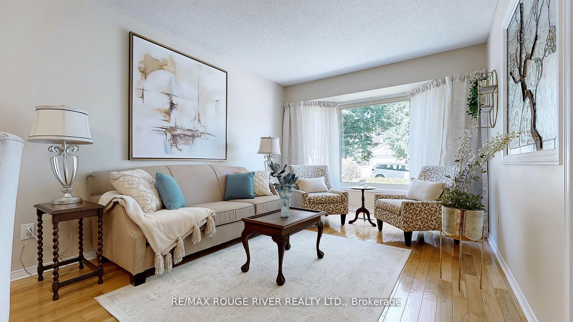 Photo 17 of 1009 Maury Crescent, Pickering, Liverpool — HOMEH