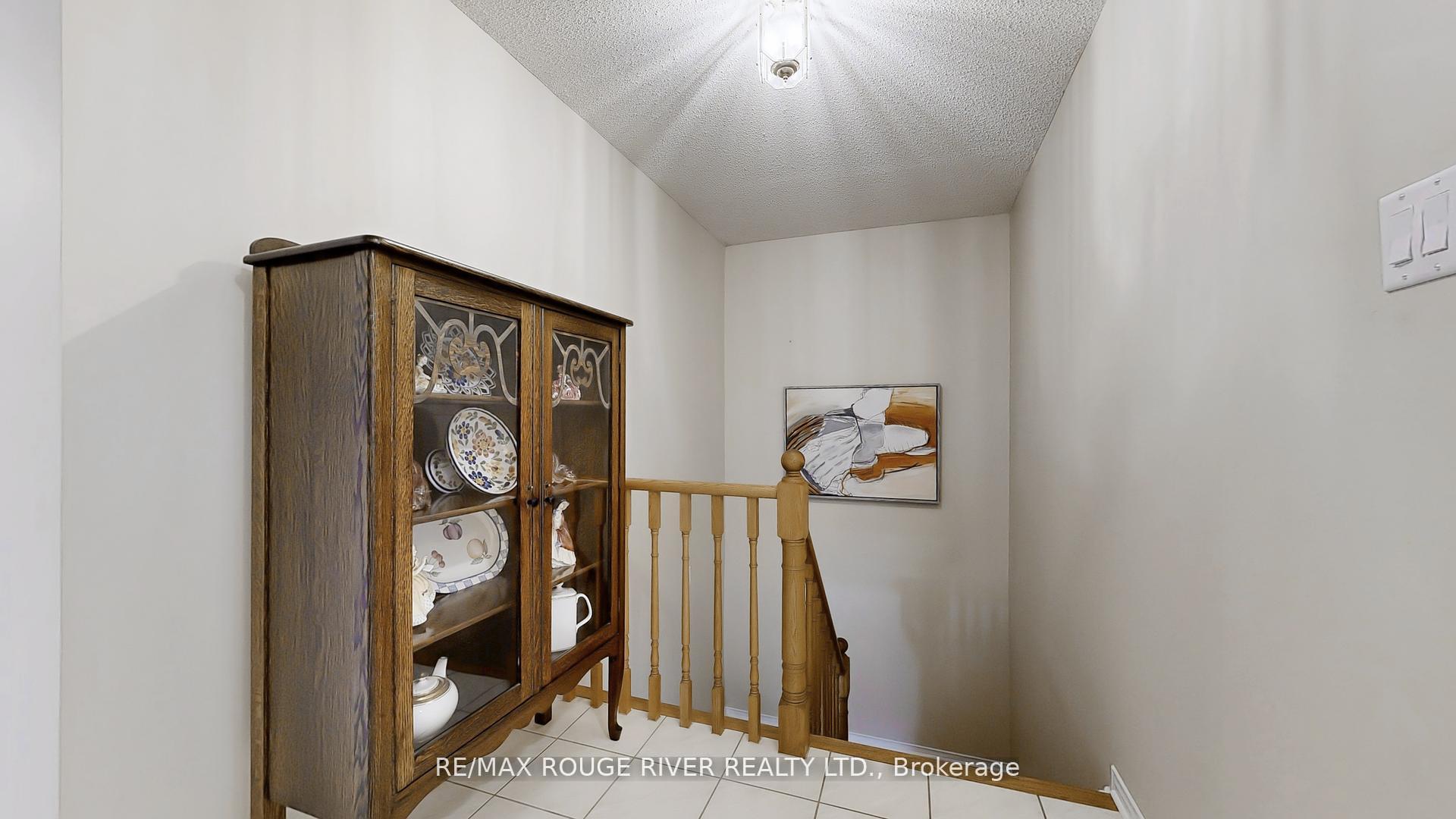 Photo 23 of 1009 Maury Crescent, Pickering, Liverpool — HOMEH