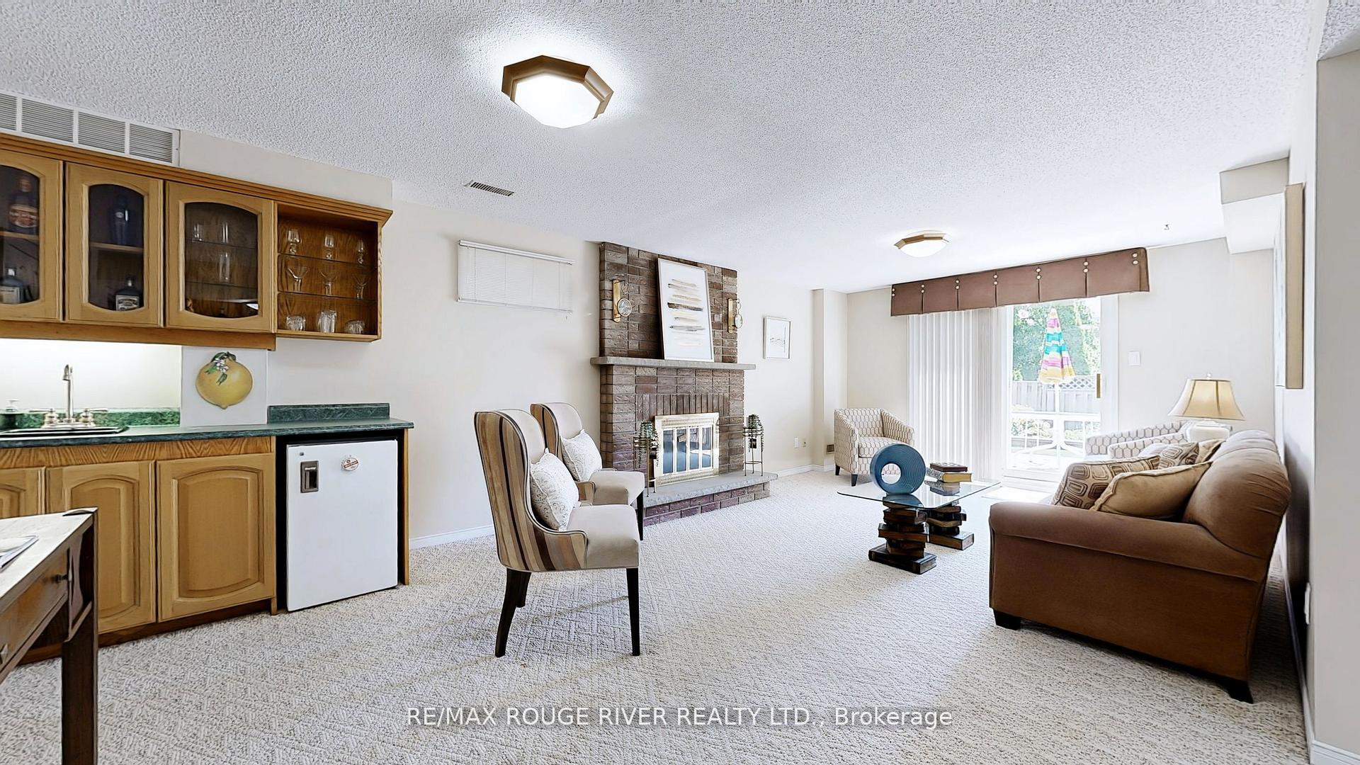 Photo 27 of 1009 Maury Crescent, Pickering, Liverpool — HOMEH