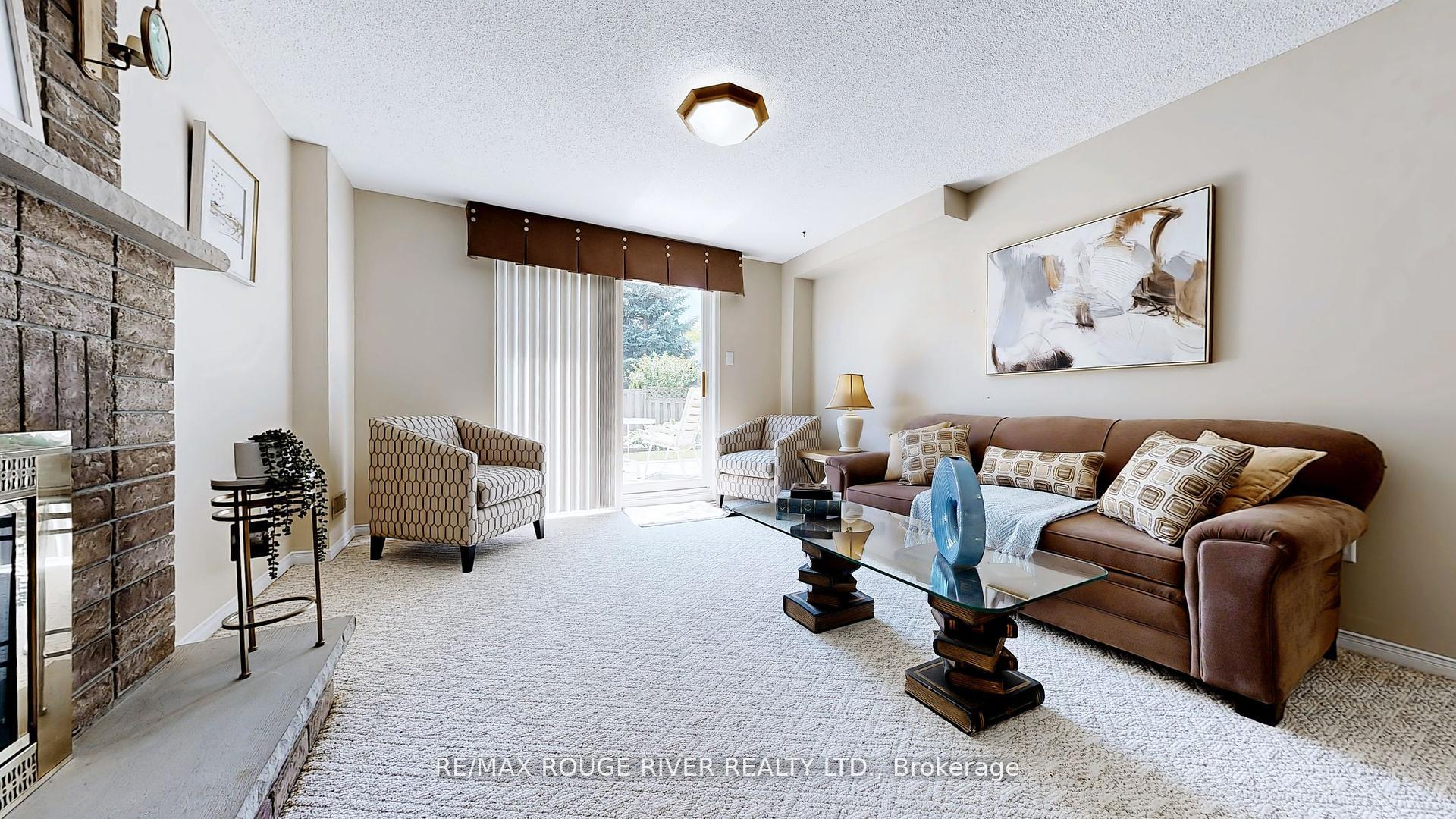 Photo 24 of 1009 Maury Crescent, Pickering, Liverpool — HOMEH