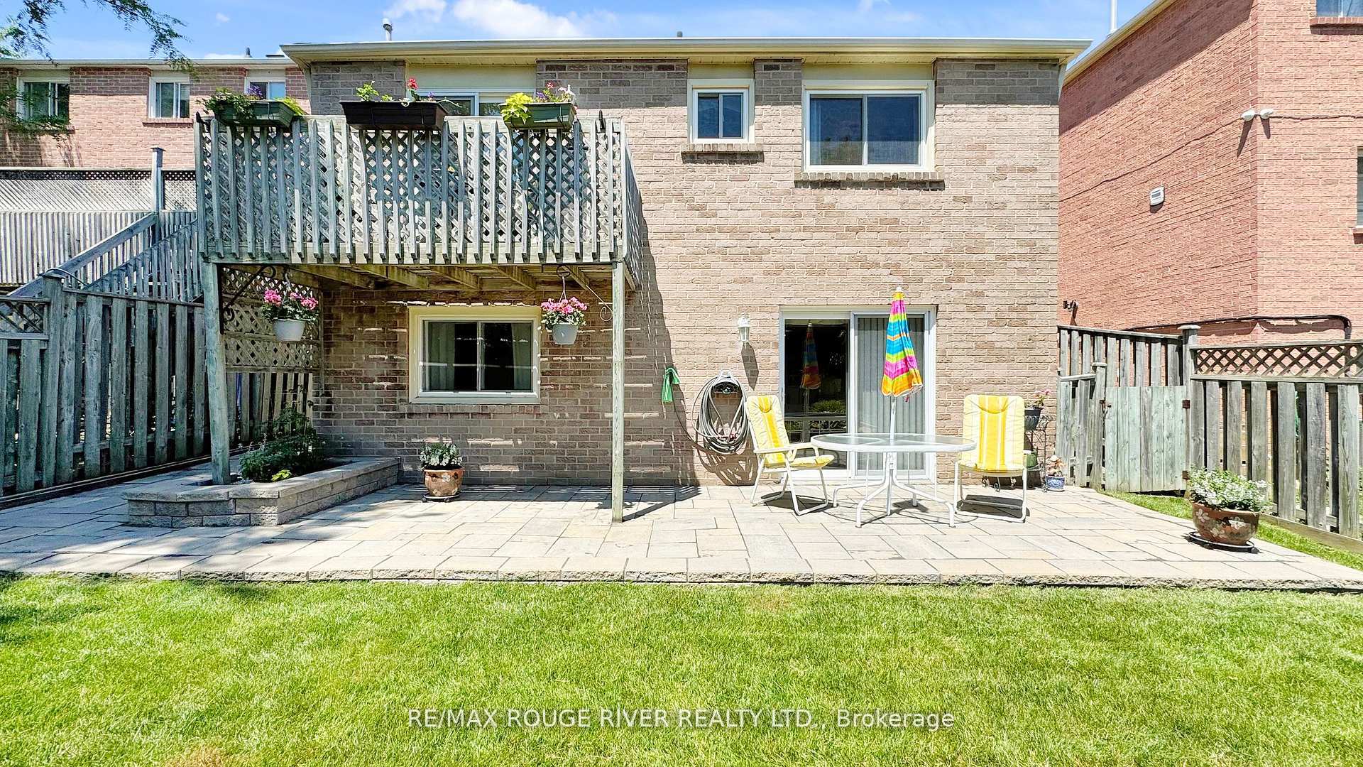 Photo 37 of 1009 Maury Crescent, Pickering, Liverpool — HOMEH