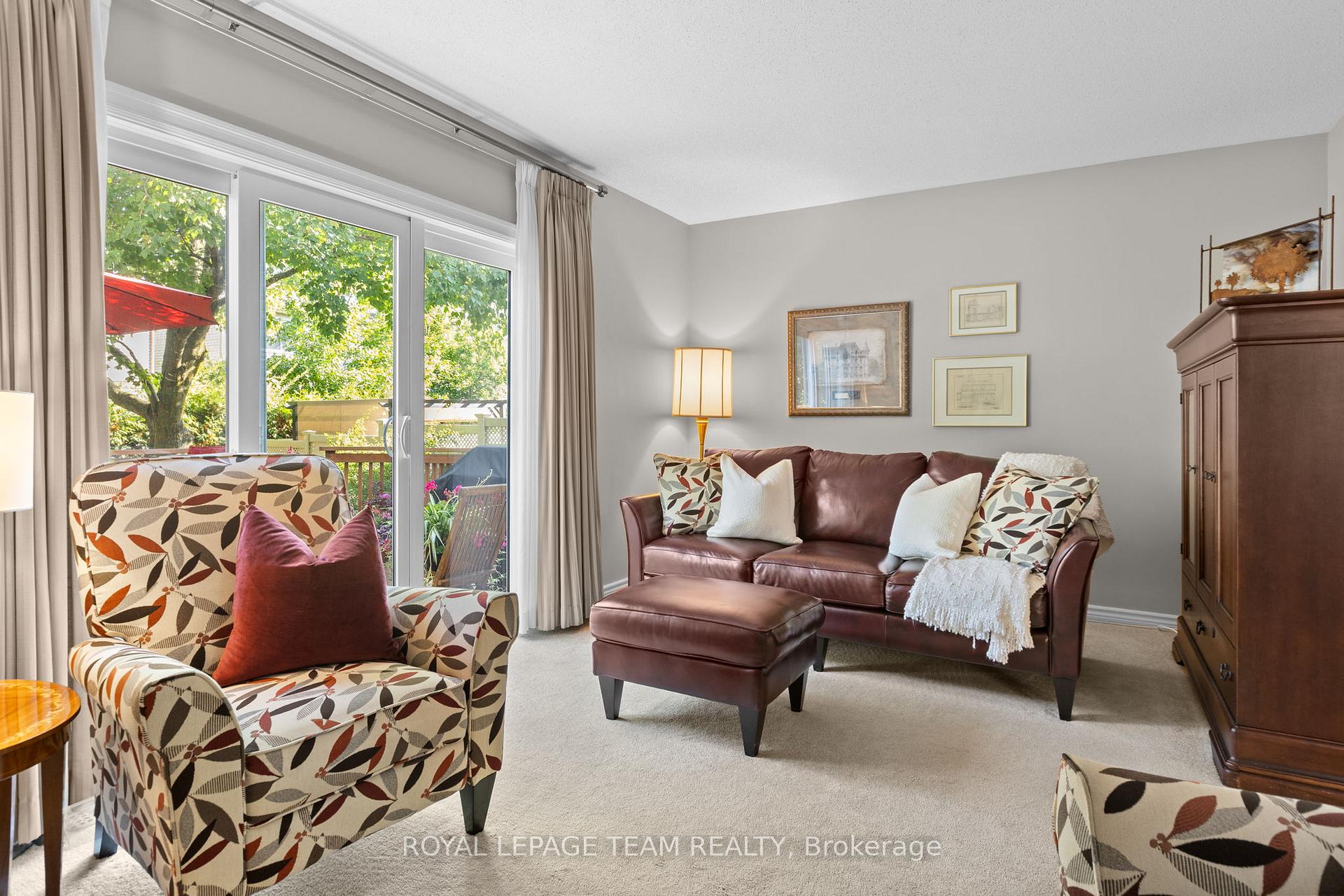 Photo 12 of 24 Hyannis Avenue, Ottawa, Barrhaven - Cedargrove/Fraserdale — HOMEH