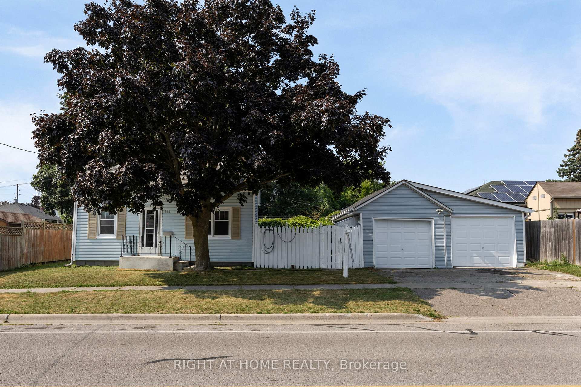 Photo 22 of 564 Taylor Avenue SW, Oshawa, Donevan — HOMEH