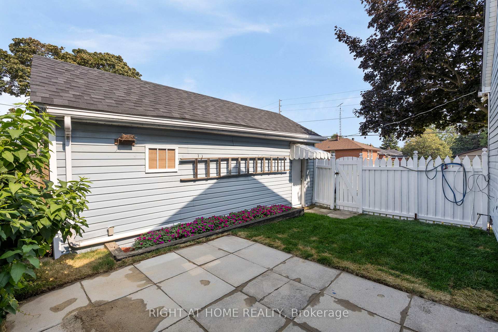 Photo 20 of 564 Taylor Avenue SW, Oshawa, Donevan — HOMEH