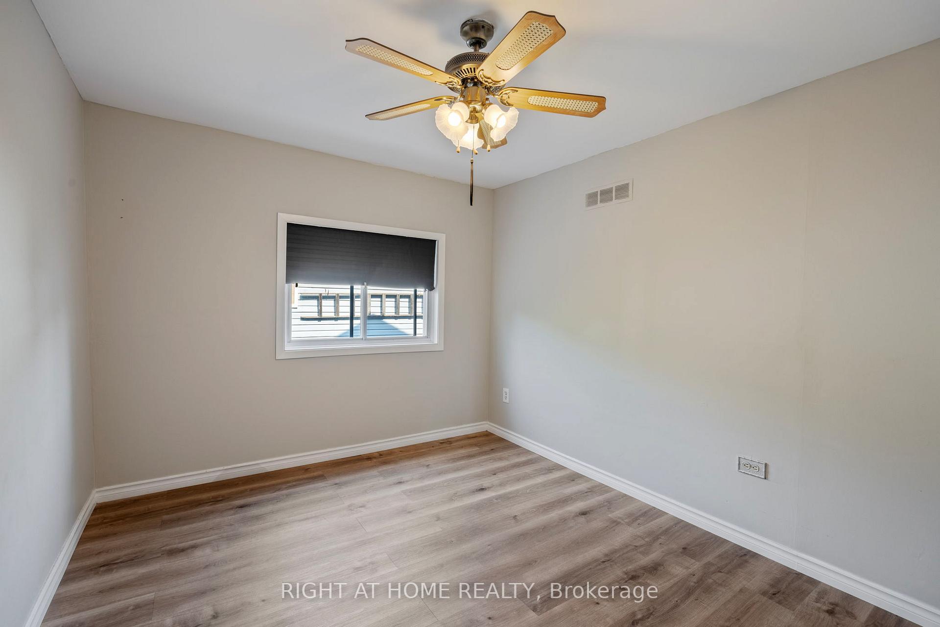 Photo 7 of 564 Taylor Avenue SW, Oshawa, Donevan — HOMEH