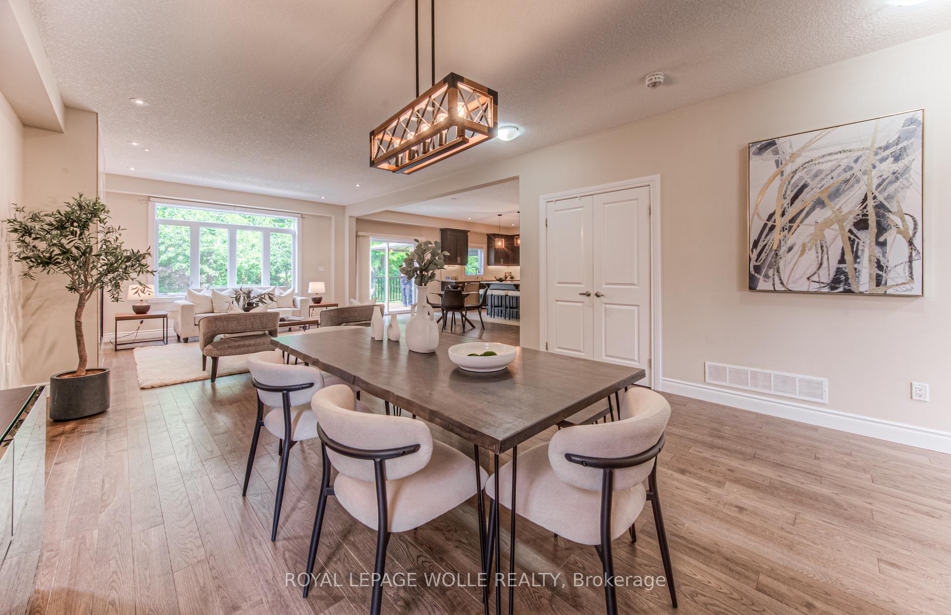 Photo 12 of 170 Eaglecrest Street, Kitchener, Bridgeport — HOMEH