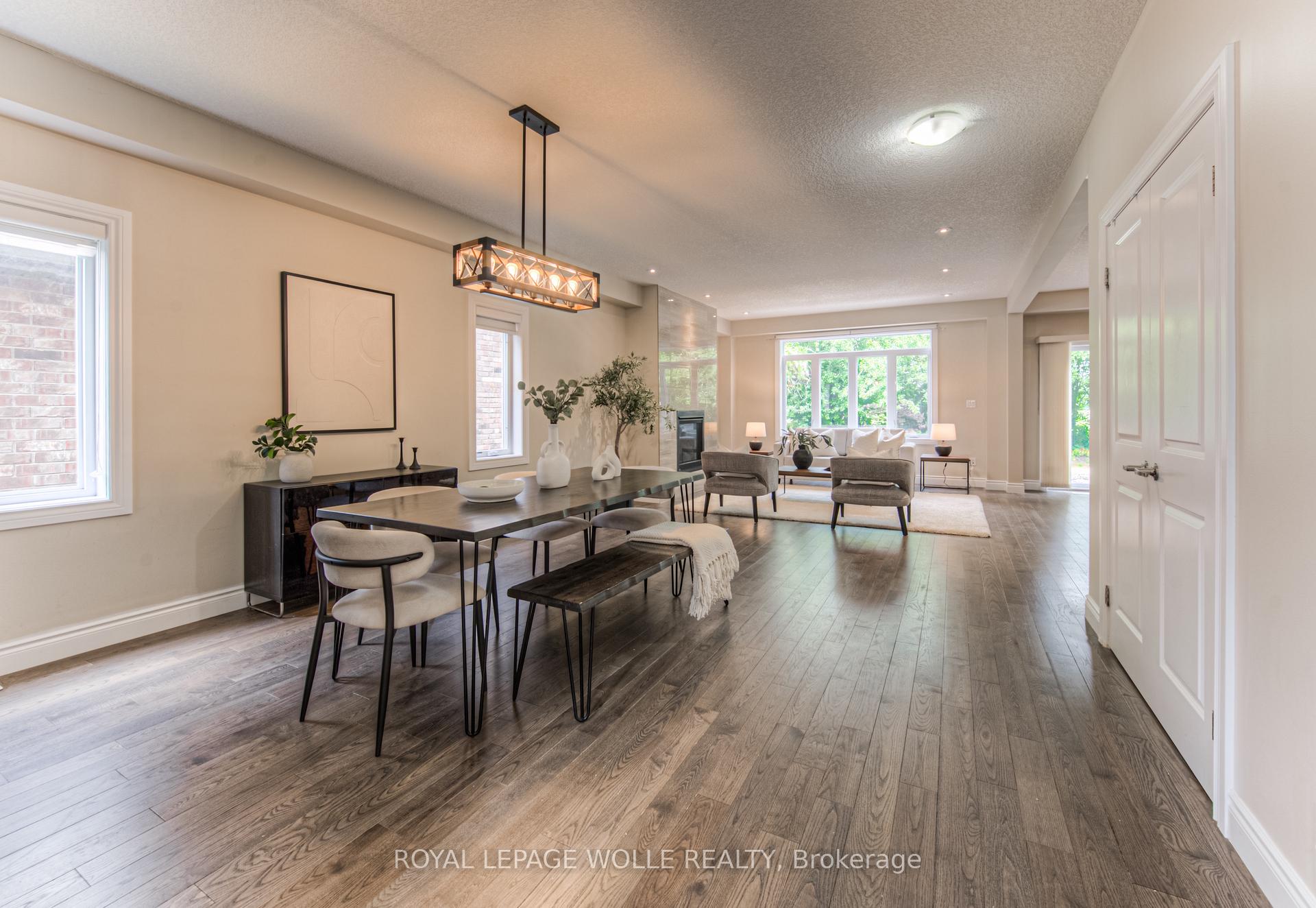 Photo 3 of 170 Eaglecrest Street, Kitchener, Bridgeport — HOMEH