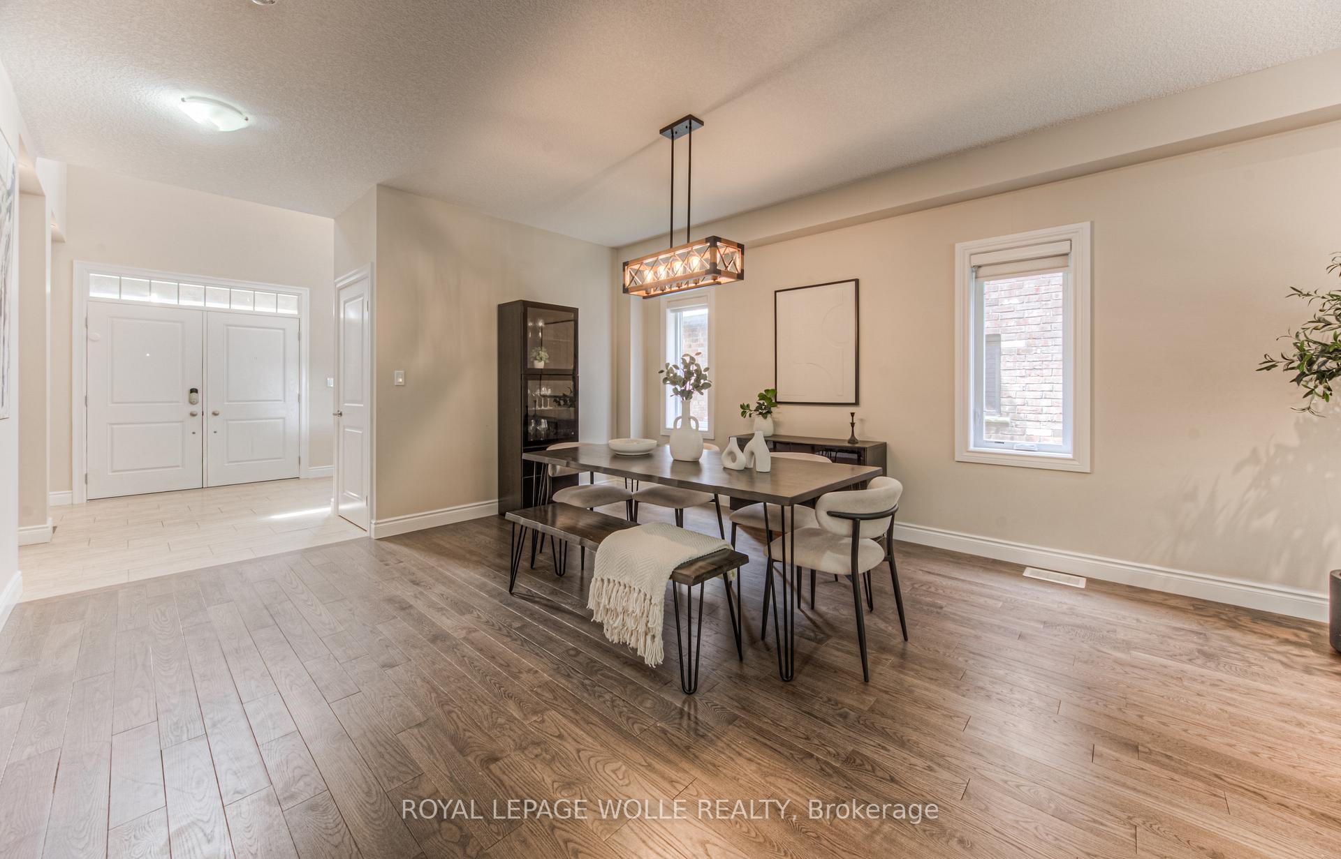 Photo 7 of 170 Eaglecrest Street, Kitchener, Bridgeport — HOMEH