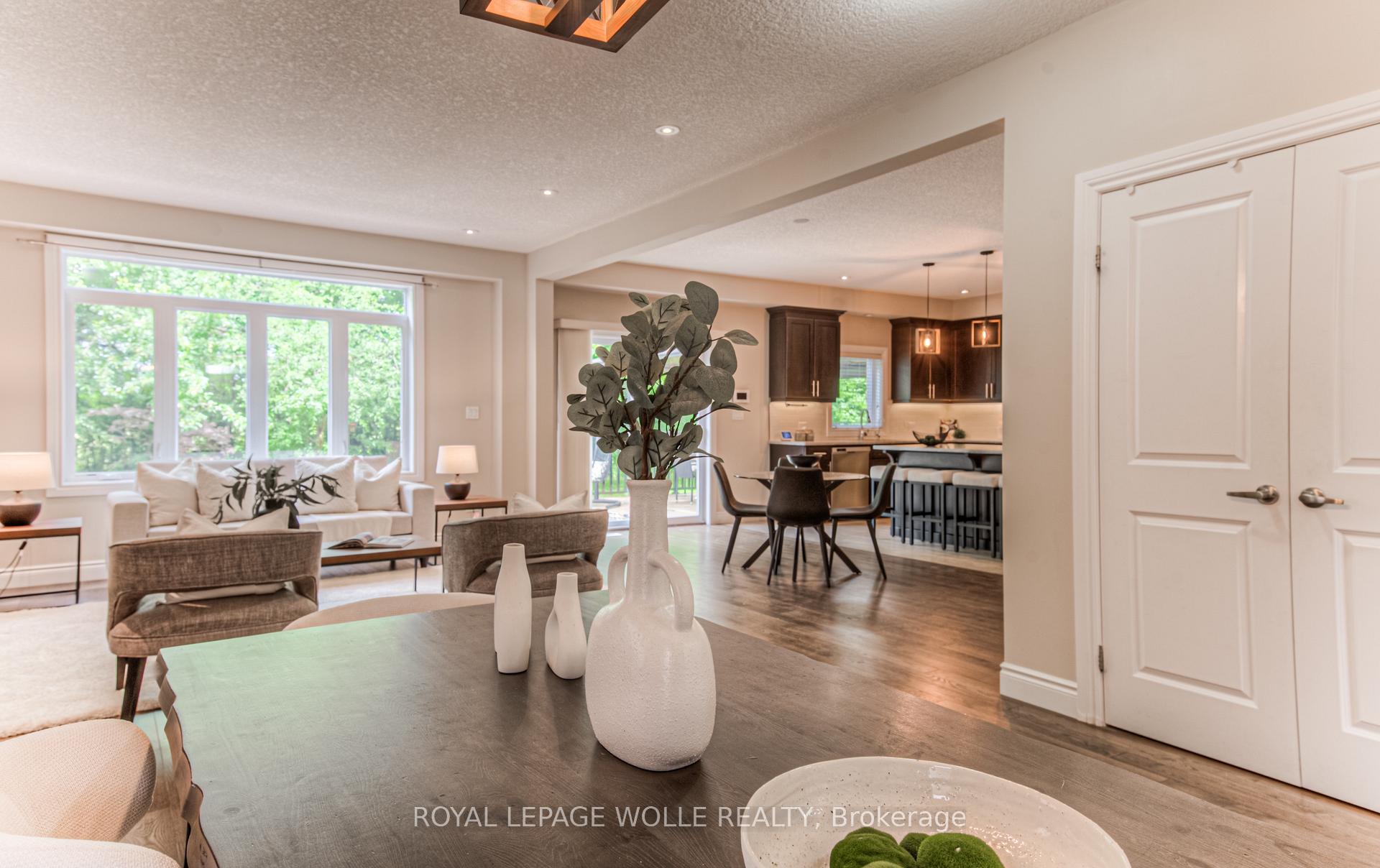 Photo 14 of 170 Eaglecrest Street, Kitchener, Bridgeport — HOMEH