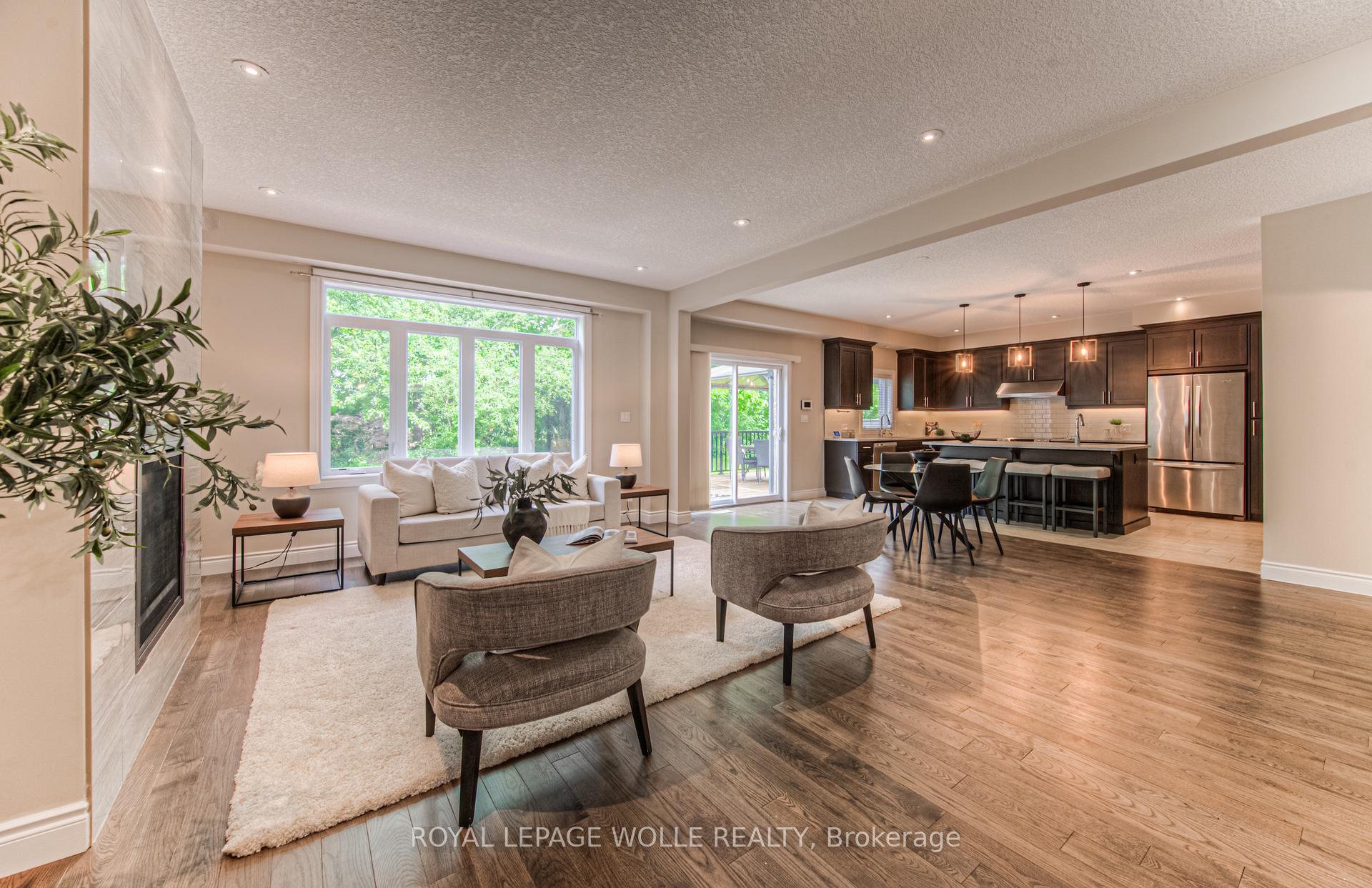 Photo 4 of 170 Eaglecrest Street, Kitchener, Bridgeport — HOMEH